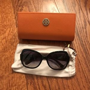 BRAND NEW Tory Burch Square Sunglasses *black* 💄